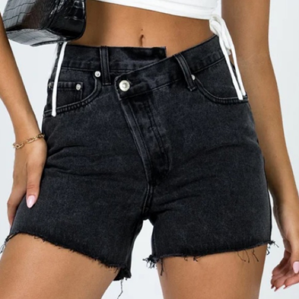 Princess polly Xena shorts